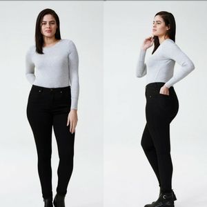 Universal Standard Seine High-Rise Skinny Jeans